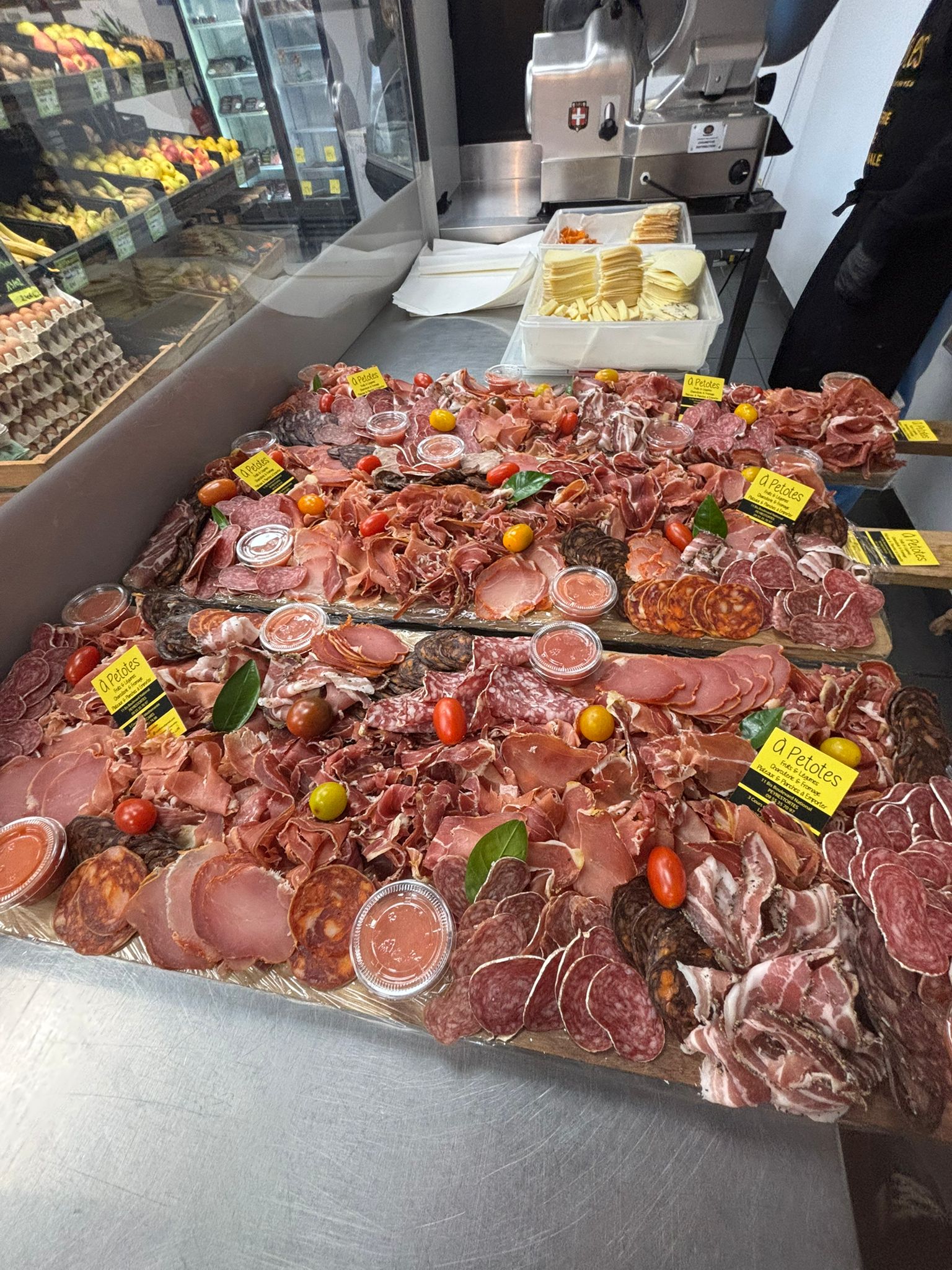 CHARCUT' FORMULE CLASSIQUE. PLATEAU/PLANCHE